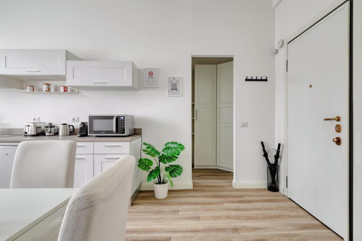 Oasis - Subway 50 Meters Just 5 Minutes From Duomo Apartment *