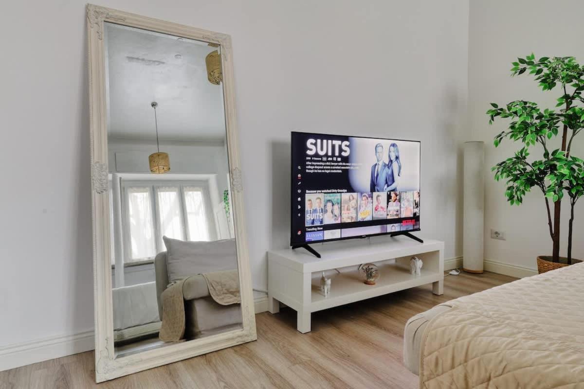 Apartment Oasis - Subway 50 Meters Just 5 Minutes From Duomo *